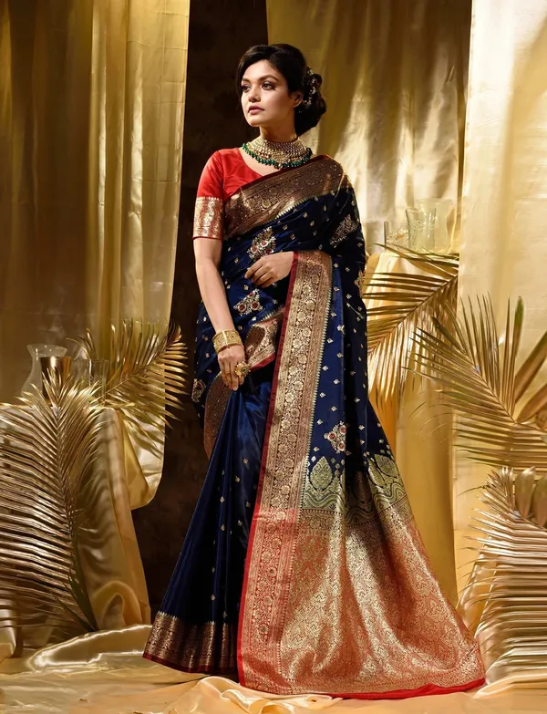 Effervescent_Soft_Banarasi_Silk_Saree_With_Elision_Blouse_Piece