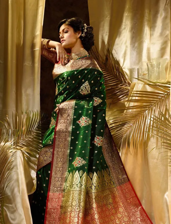Effervescent_Soft_Banarasi_Silk_Saree_With_Elision_Blouse_Piece