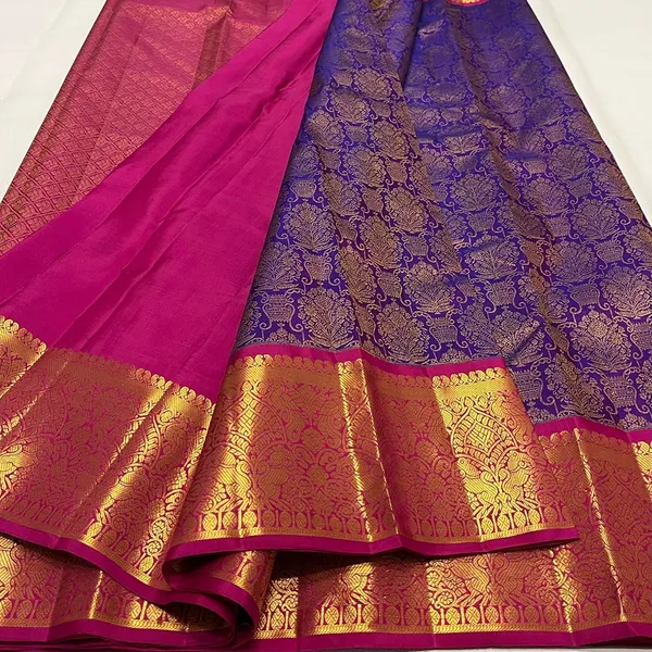 Effulgent_Dark_Blue_Soft_Silk_Banarasi_Saree_With_Proficient_Blouse_Piece