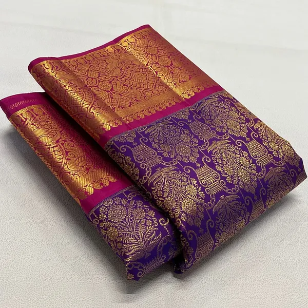 Effulgent_Dark_Blue_Soft_Silk_Banarasi_Saree_With_Proficient_Blouse_Piece
