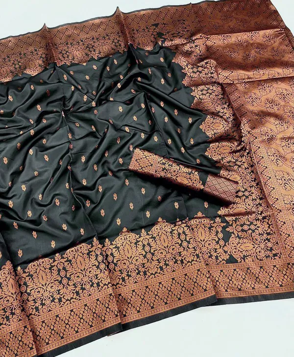 Energetic_Black_Soft_Silk_Saree_With_Delightful_Blouse_Piece