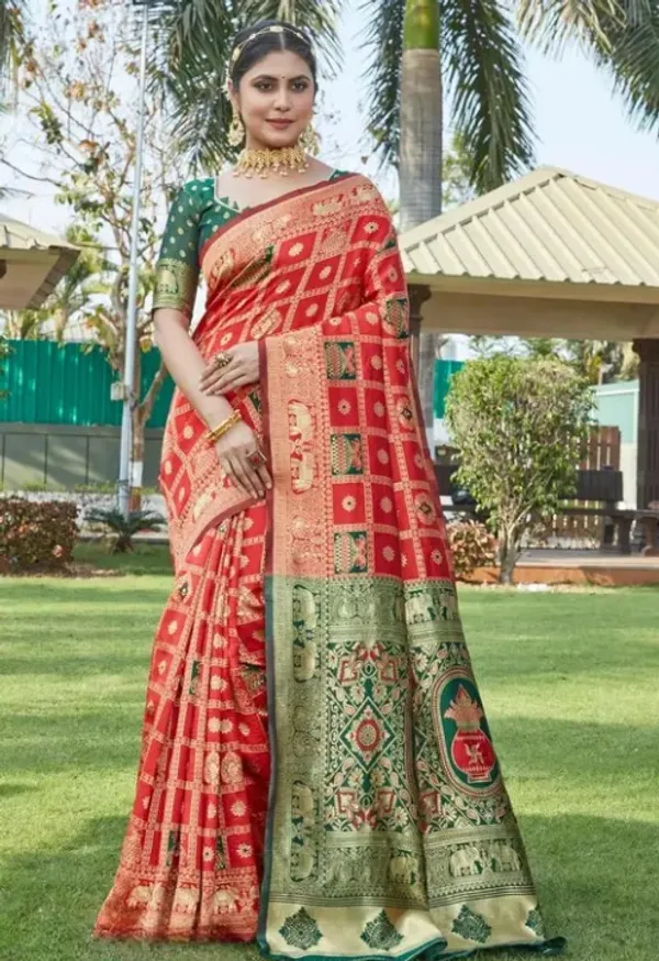 Ephemeral__Patola_Silk_Saree_with_Lagniappe_Blouse_Piece