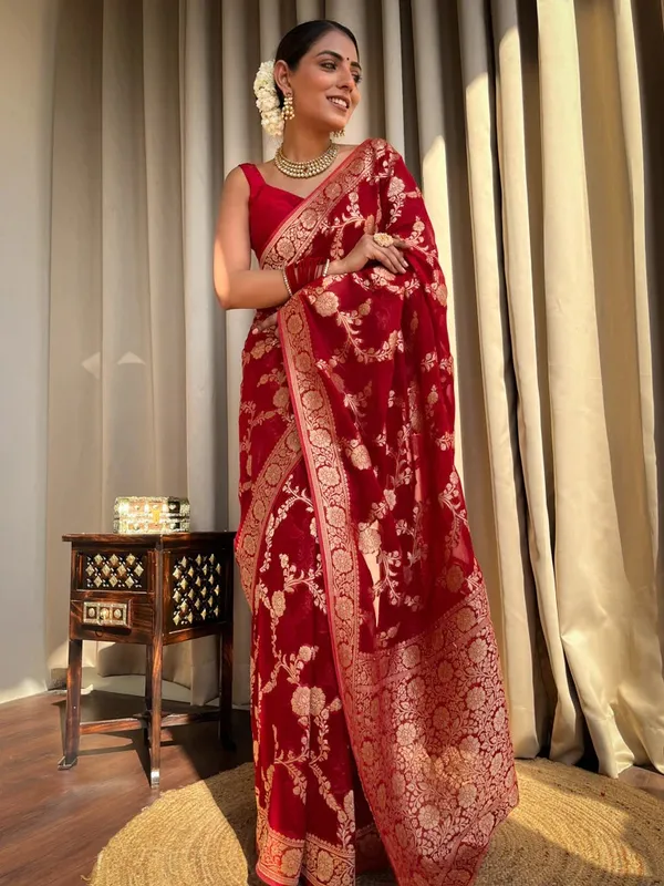 Felicitous_Red_Soft_Banarasi_Silk_Saree_With_Enchanting_Blouse_Piece