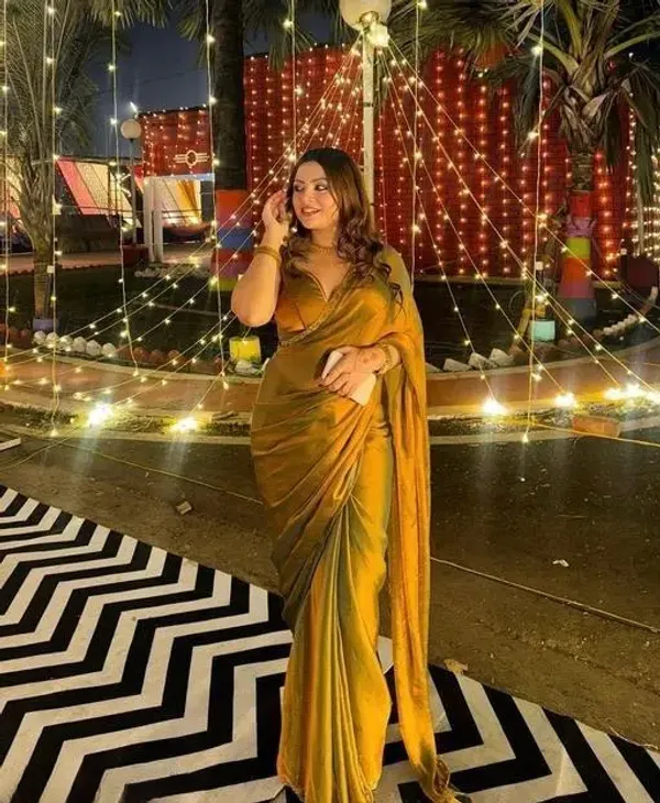 Fragrant_Yellow_Embroidery_Work_Chiffon_Silk_Saree_With_Chiffon_Blouse_Piece