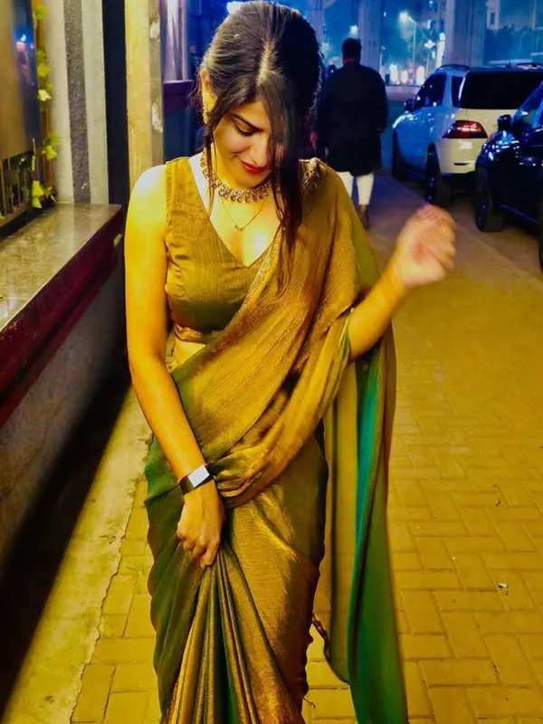 Fragrant_Yellow_Embroidery_Work_Chiffon_Silk_Saree_With_Murmurous_Blouse_Piece