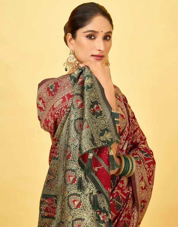 Gossamer_Patola_Silk_Saree_with_Magnificat_Blouse_Piece