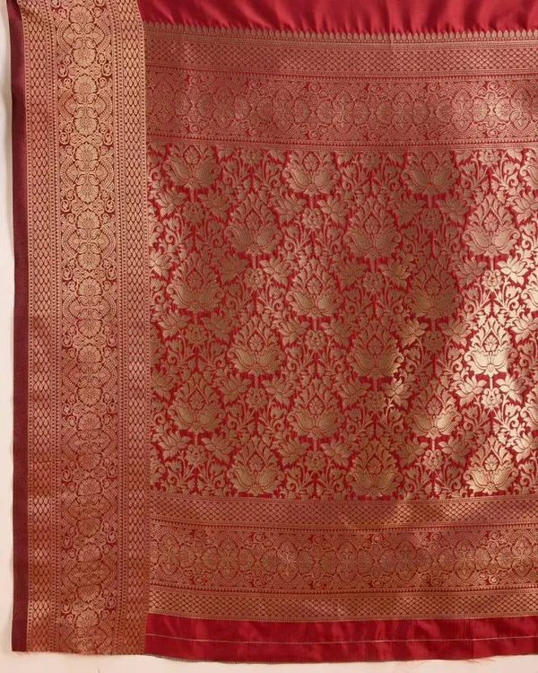 Ideal_Soft_Banarasi_Silk_Saree_With_Dalliance_Blouse_Piece