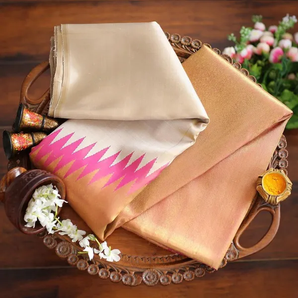 Invaluable_Peach_Soft_Banarasi_Silk_Saree_With_Surpassing_Blouse_Piece