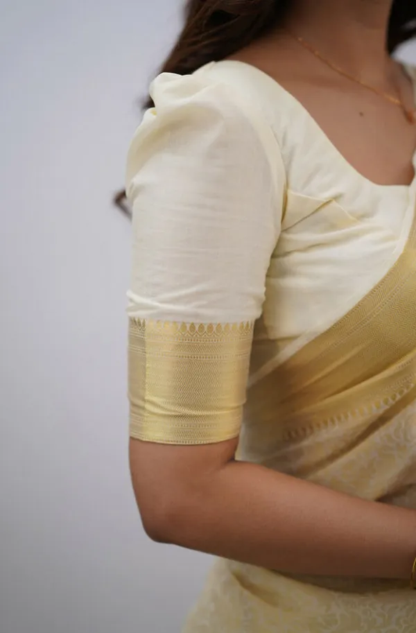 Lissome_Off_White_Soft_Silk_Saree_With_Admirable_Blouse_Piece