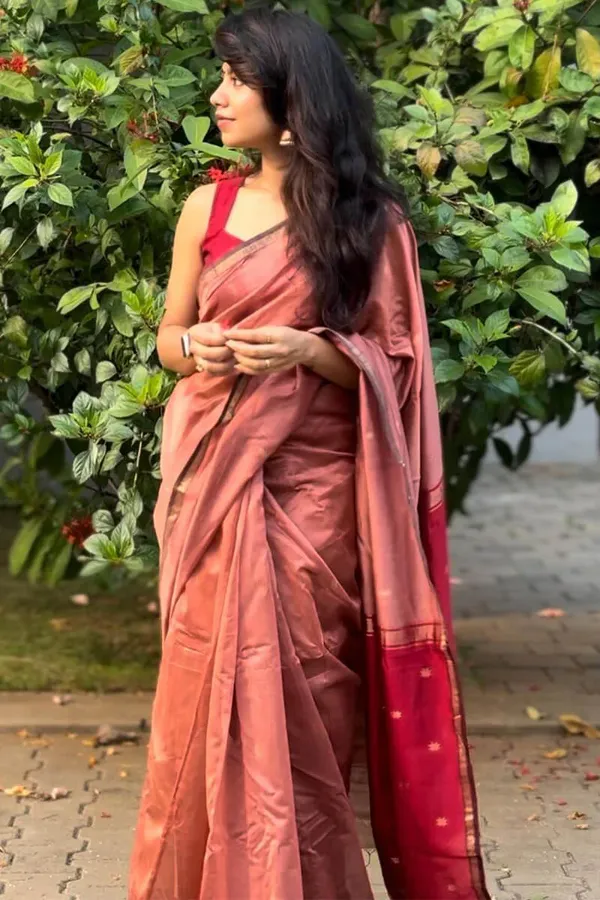 Magnetic_Cotton_Silk_Saree_With_Woebegone_Blouse_Piece