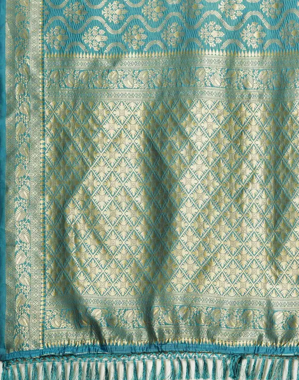 Mesmeric_Rma_Soft_Banarasi_Silk_Saree_With_Opulent_Blouse_Piece