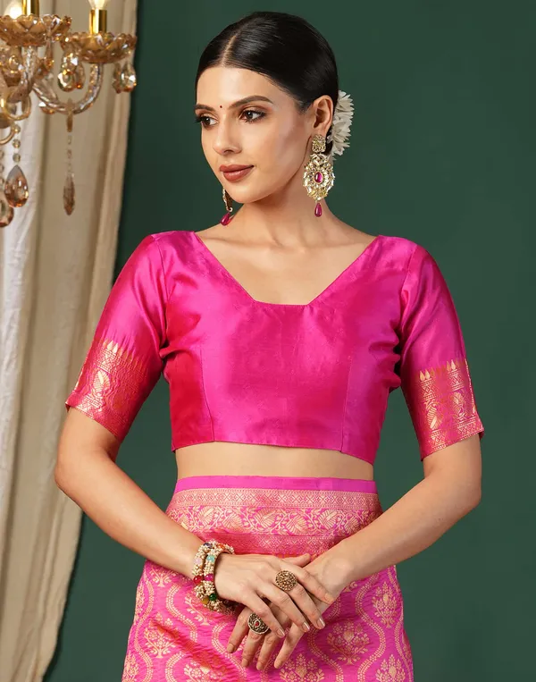 Opulent_Pink_Soft_Banarasi_Silk_Saree_With_Ethnic_Blouse_Piece
