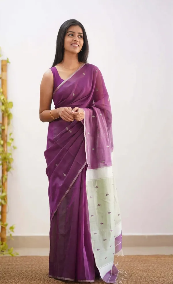 Outstanding_Cotton_Silk_Saree_With_Deserving_Blouse_Piece