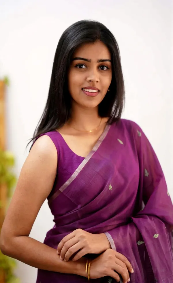 Outstanding_Cotton_Silk_Saree_With_Deserving_Blouse_Piece