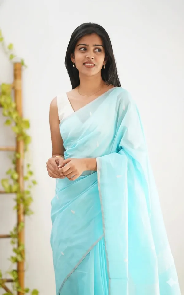 Outstanding_Cotton_Silk_Saree_With_Deserving_Blouse_Piece