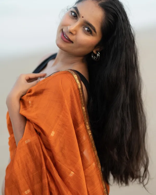 Outstanding_Orange&BlackCotton_Silk_Saree_With_Deserving_Blouse_Piece