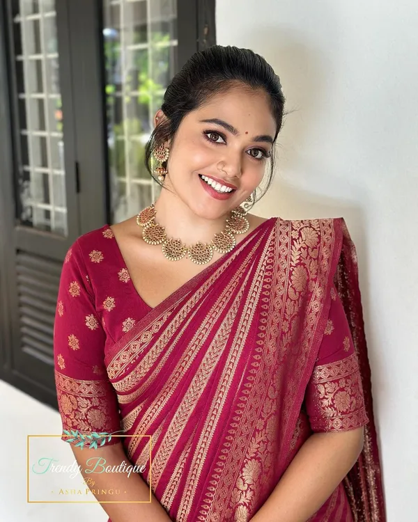 Precious_Dark_Pink_Soft_Banarasi_Silk_Saree_With_Ideal_Blouse_Piece
