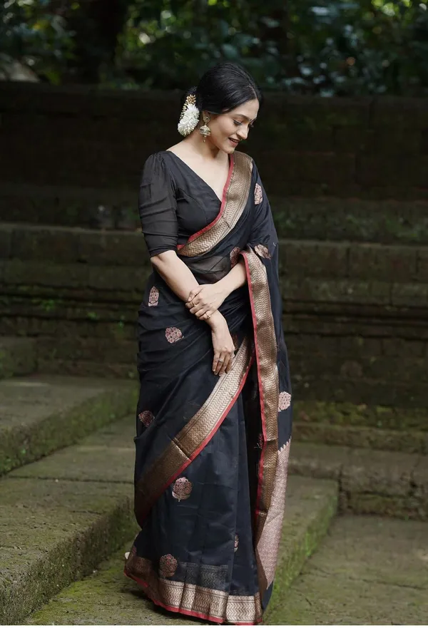 Pretty_Black_Soft_Banarasi_Silk_Saree_With_Dazzling_Blouse_Piece