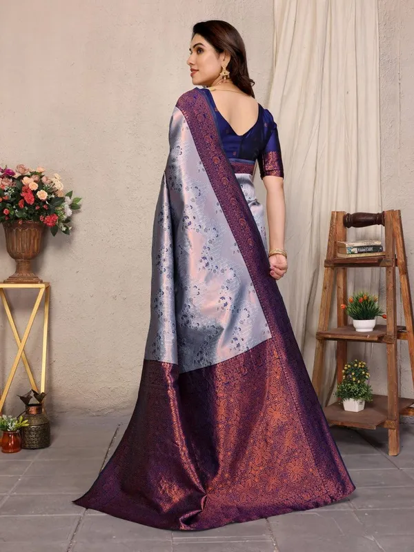 Pretty_Soft_Banarasi_Silk_Saree_With_Glorious_Blouse_Piece