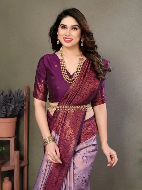 Pretty_Soft_Banarasi_Silk_Saree_With_Glorious_Blouse_Piece