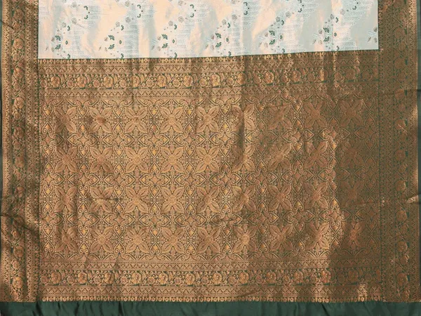 Pretty_Soft_Banarasi_Silk_Saree_With_Glorious_Blouse_Piece