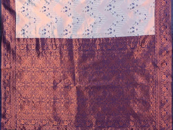 Pretty_Soft_Banarasi_Silk_Saree_With_Glorious_Blouse_Piece