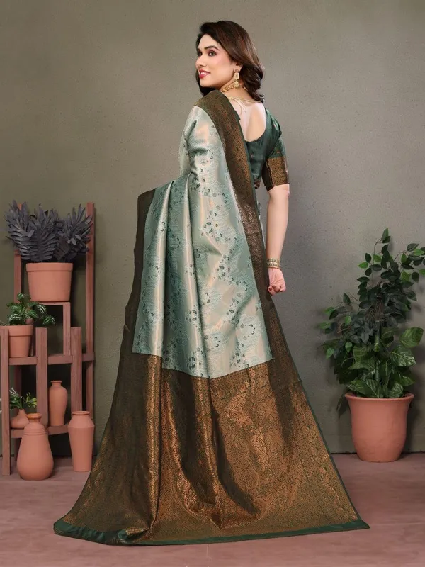 Pretty_Soft_Banarasi_Silk_Saree_With_Glorious_Blouse_Piece