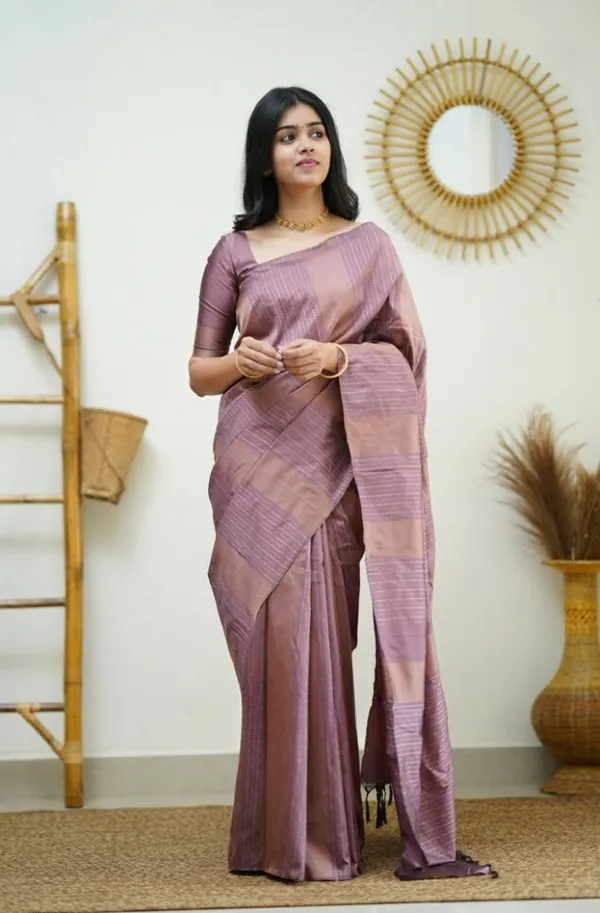 Quintessential_Beby_Pink_Soft_Banarasi_Silk_Saree_With_Nemesis_Blouse_Piece