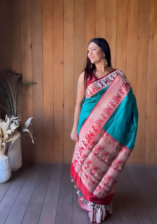 Quintessential_Rama_Soft_Banarasi_Silk_Saree_With_Serendipity_Blouse_Piece