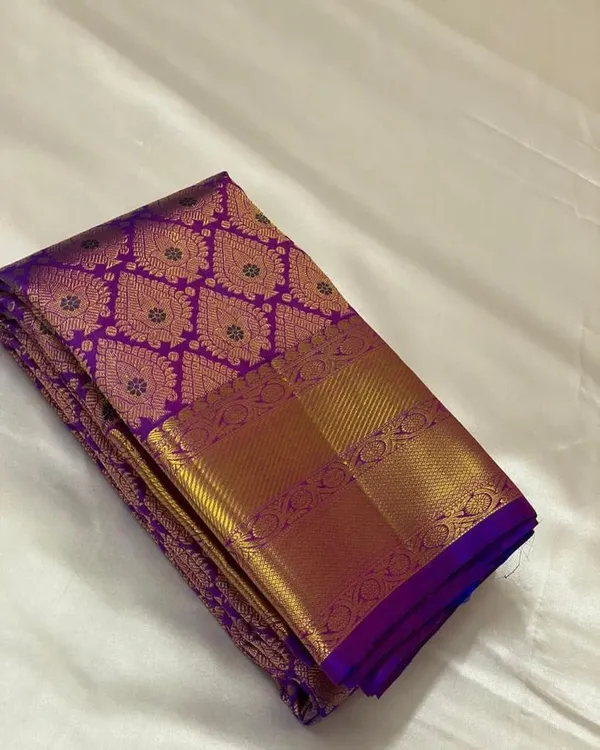 Ravishing_Purple_Soft_Banarasi_Tissue_Silk_Saree_With_Winsome_Blouse_Piece