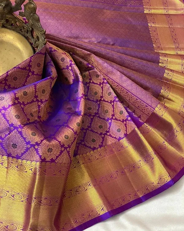 Ravishing_Purple_Soft_Banarasi_Tissue_Silk_Saree_With_Winsome_Blouse_Piece