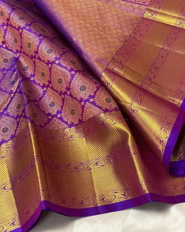 Ravishing_Purple_Soft_Banarasi_Tissue_Silk_Saree_With_Winsome_Blouse_Piece