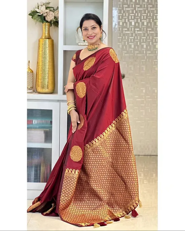Smart_Red_Soft_Banarasi_Silk_Saree_With_Arresting_Blouse_Piece
