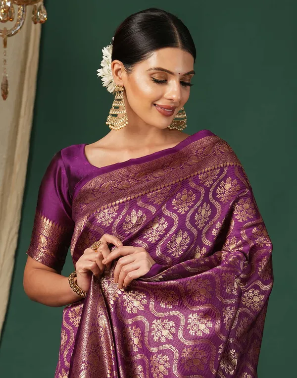 Splendorous_Wine_Soft_Banarasi_Silk_Saree_With_Luxuriant_Blouse_Piece