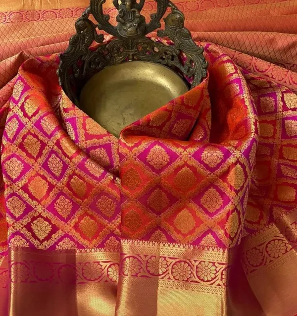 Staring_Red_Soft_Banarasi_Silk_Saree_With_Beautiful_Blouse_Piece