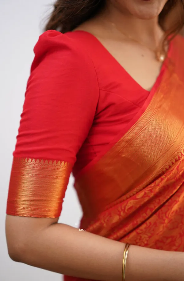 Stylish_Red_Soft_Silk_Saree_With_Hypnotic_Blouse_Piece