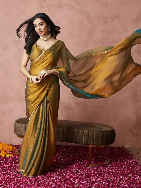 Sumptuous_Peach_Embroidery_Work_Chiffon_Silk_Saree_With_Designer_Blouse_Piece