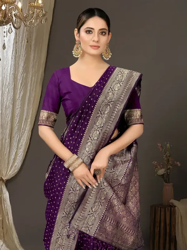Tremendous_Soft_Banarasi_Silk_Saree_With_Supernal_Blouse_Piece