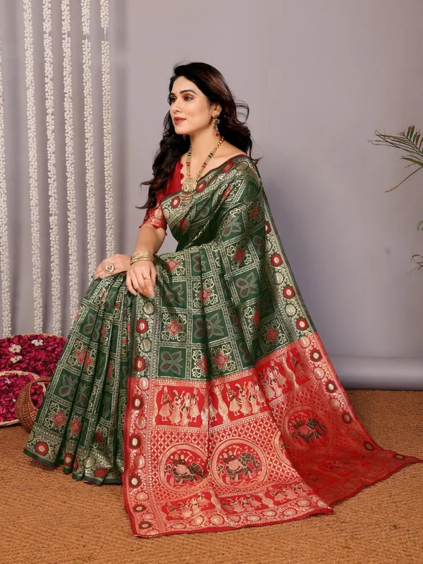 Trendy_Patola_Silk_Saree_with_Innovative_Blouse_Piece