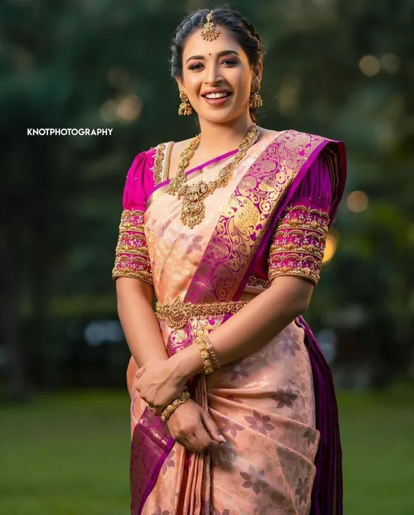 Wonderful_Pink_Soft_Banarasi_Silk_Saree_with_Stylish_Blouse_Piece