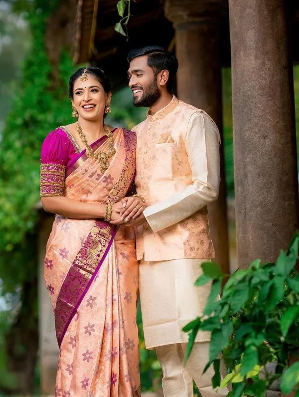 Wonderful_Pink_Soft_Banarasi_Silk_Saree_with_Stylish_Blouse_Piece