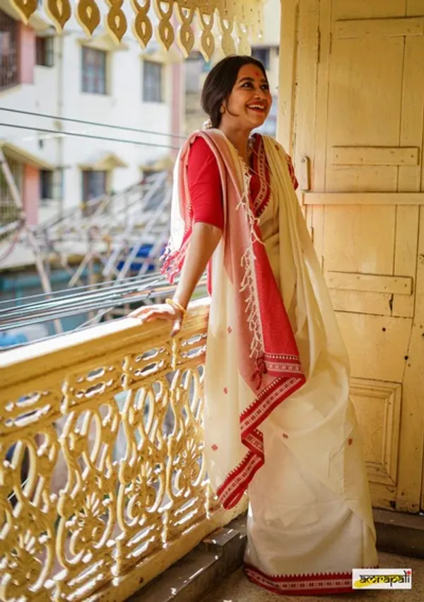 Wonderful_Red&White_Soft_Banarasi_Silk_Saree_with_Stylish_Blouse_Piece
