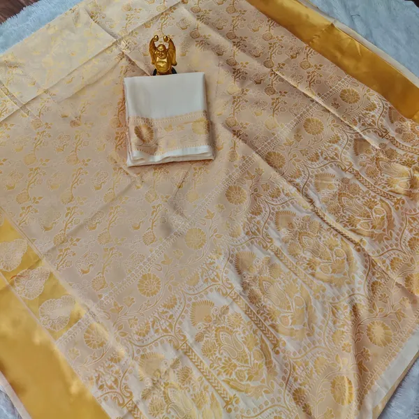 Cream_Woven_Kanjivaram_Silk_Saree_with_Saree_Cover