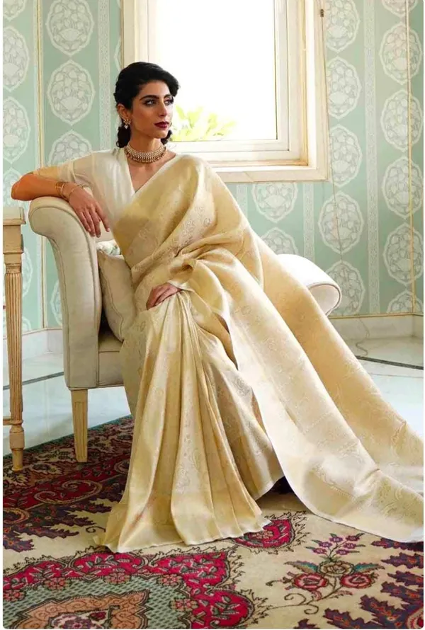 Cream_Woven_Kanjivaram_Silk_Saree_with_Saree_Cover