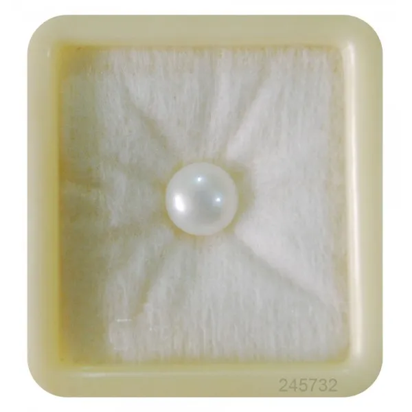 5.25_Ratti_White_Pearl_(Moti)_Natural_Loose_Gemstone