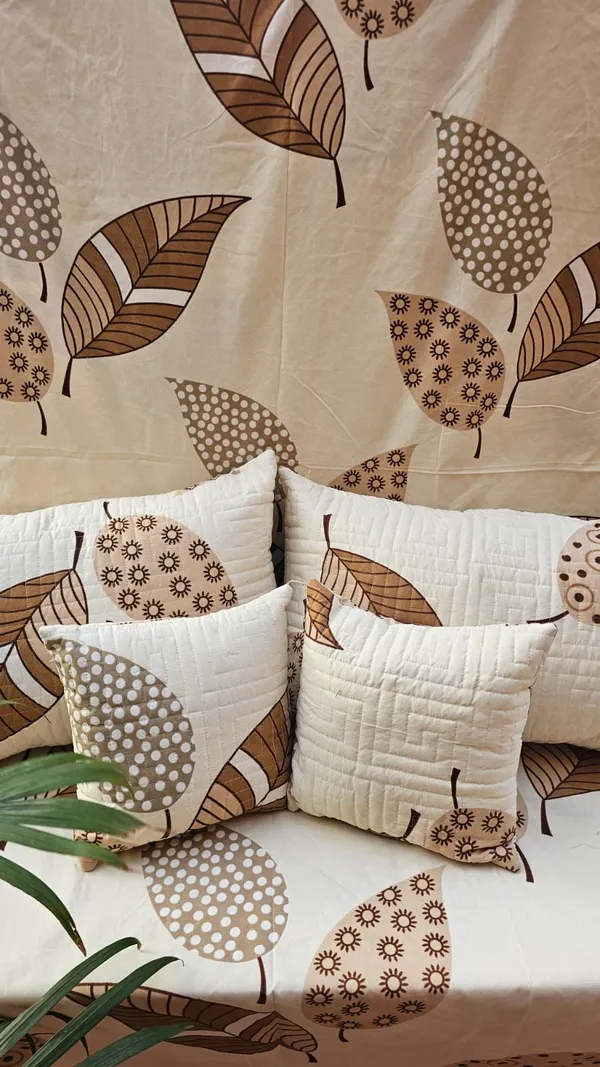 5_Pieces_-_Quilted_Bedding_Set_(90_x_90_inches)