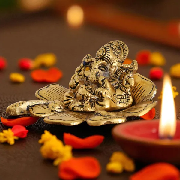 Gifts_Metal_Ganesh_Gold_Polish_Leaf