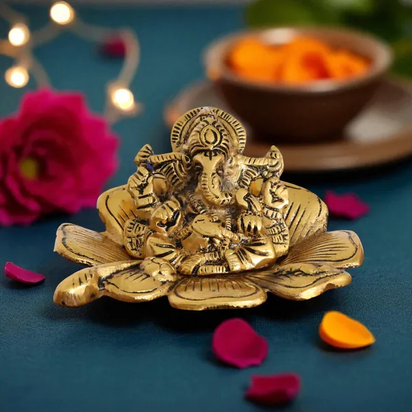 Gold_Plated_Antiques_Ganesha_Ji_On_Flower_For_Pooja_Room_Decorative_Showpiece_For_Home