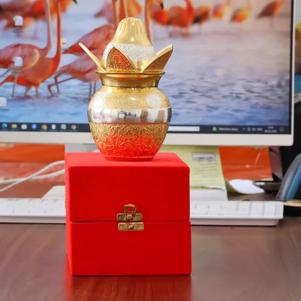 KridayKraft_Gold-Silver_Plated_Pooja_Kalash_with_Coconut,_Leaves,_and_Royal_Velvet_Box_Kalash_Ideal_Poojan_Home,_Temple,_and_Living_Room_Décor_(Pack_of_1)