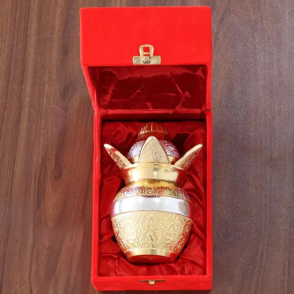 KridayKraft_Gold-Silver_Plated_Pooja_Kalash_with_Coconut,_Leaves,_and_Royal_Velvet_Box_Kalash_Ideal_Poojan_Home,_Temple,_and_Living_Room_Décor_(Pack_of_1)